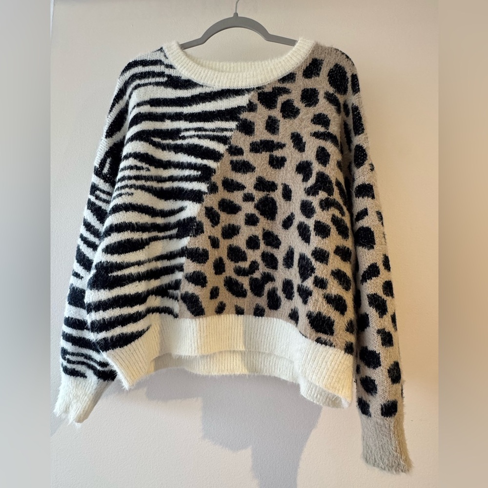 Elan Black and Cream Animal Print Sweater